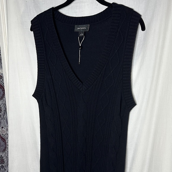 ASOS Monki Robin cotton knitted v neck sleeveless black mini dress - Picture 8 of 17